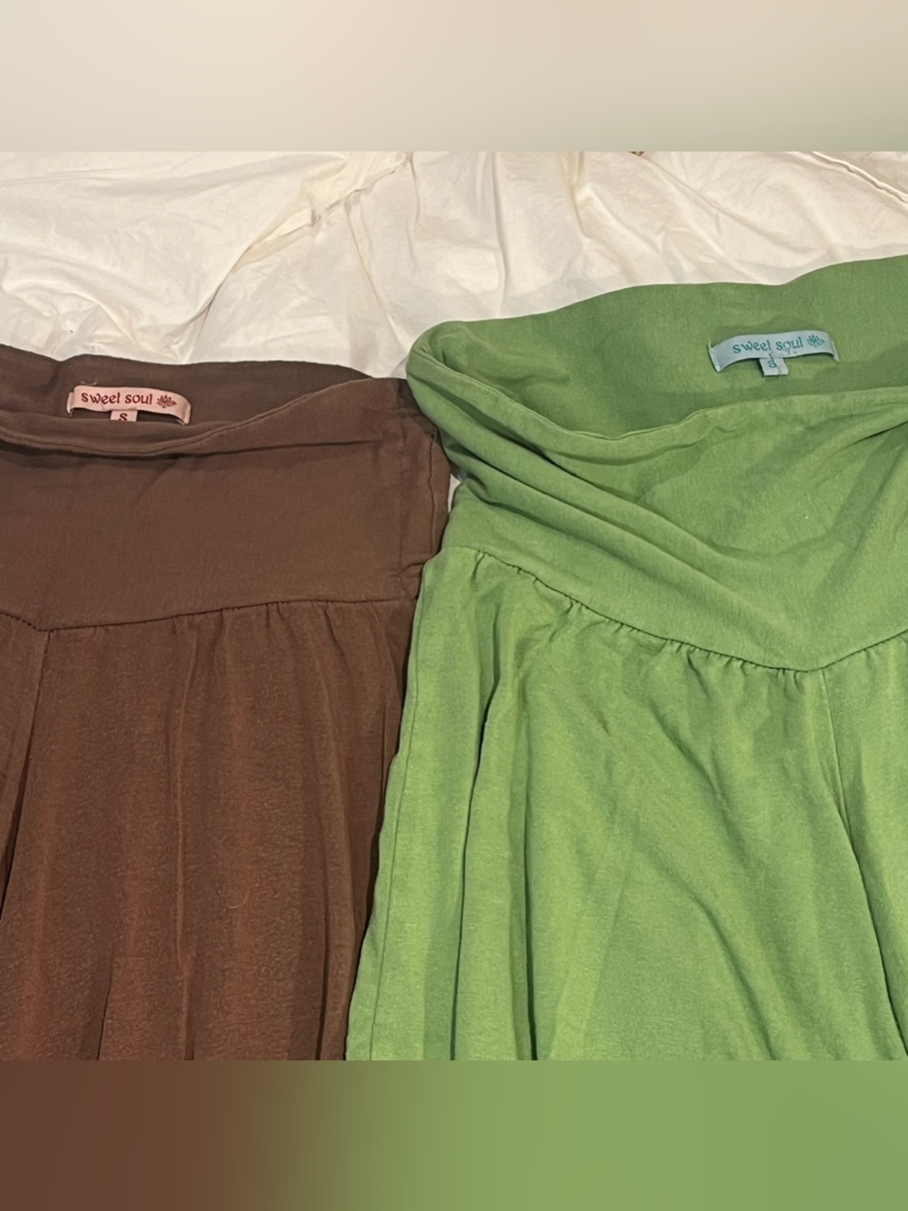 Set of Two Flowy Capri Pants